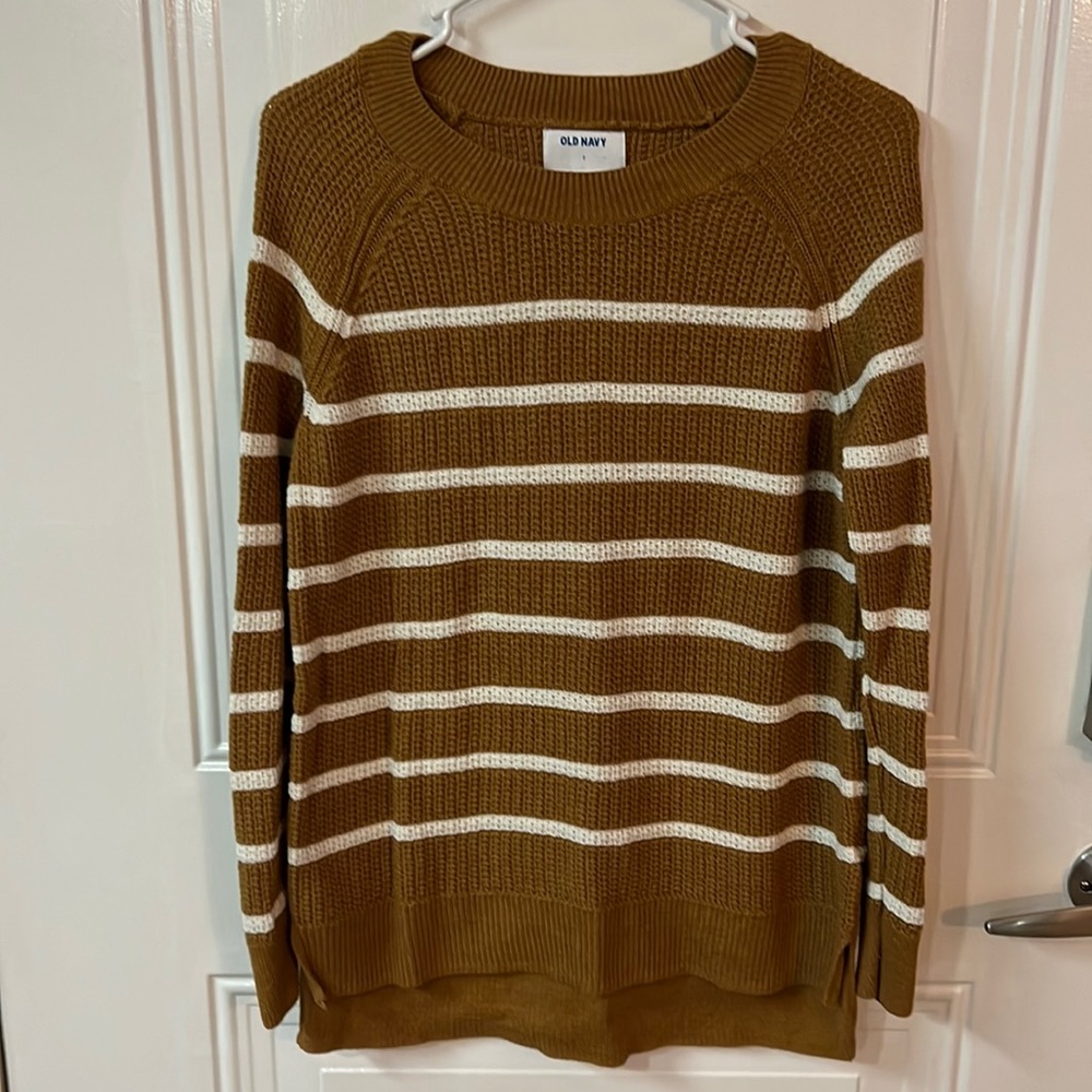 Old Navy Striped sweater. Size small.